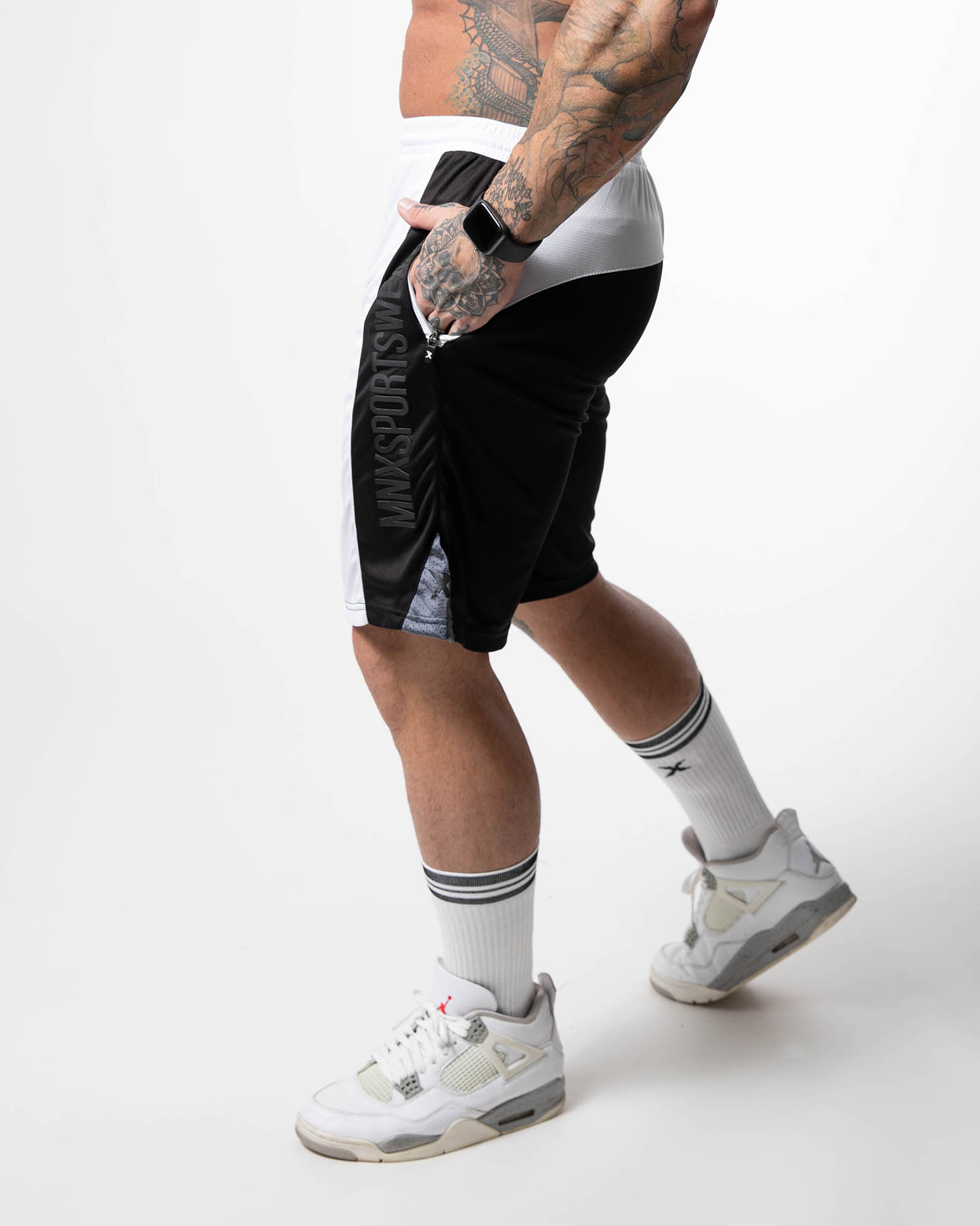 MNX Mesh shorts White & Black - Image 2